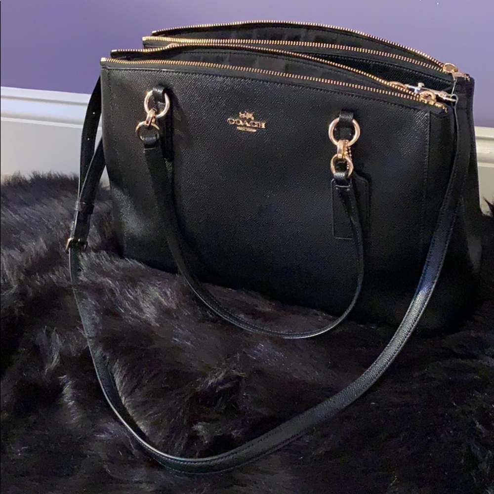 Coach black leather handbag - like new condition!